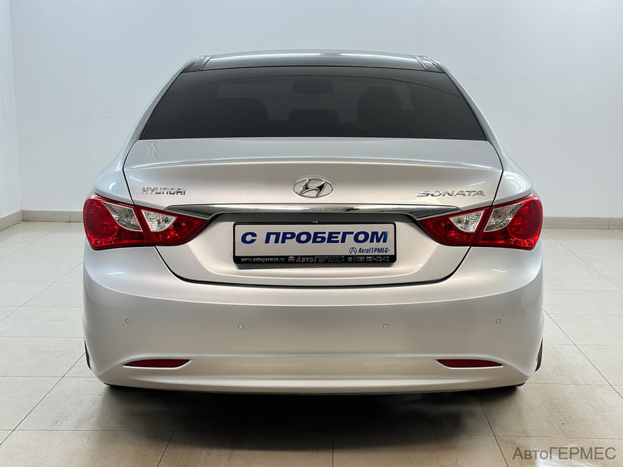 Фото HYUNDAI Sonata VI (YF) с пробегом | №3 Фото HYUNDAI Sonata VI (YF) с пробегом | №3