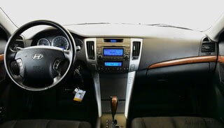 Фото HYUNDAI Sonata V (NF) с пробегом Фото HYUNDAI Sonata V (NF) с пробегом