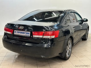 Фото HYUNDAI Sonata V (NF) с пробегом