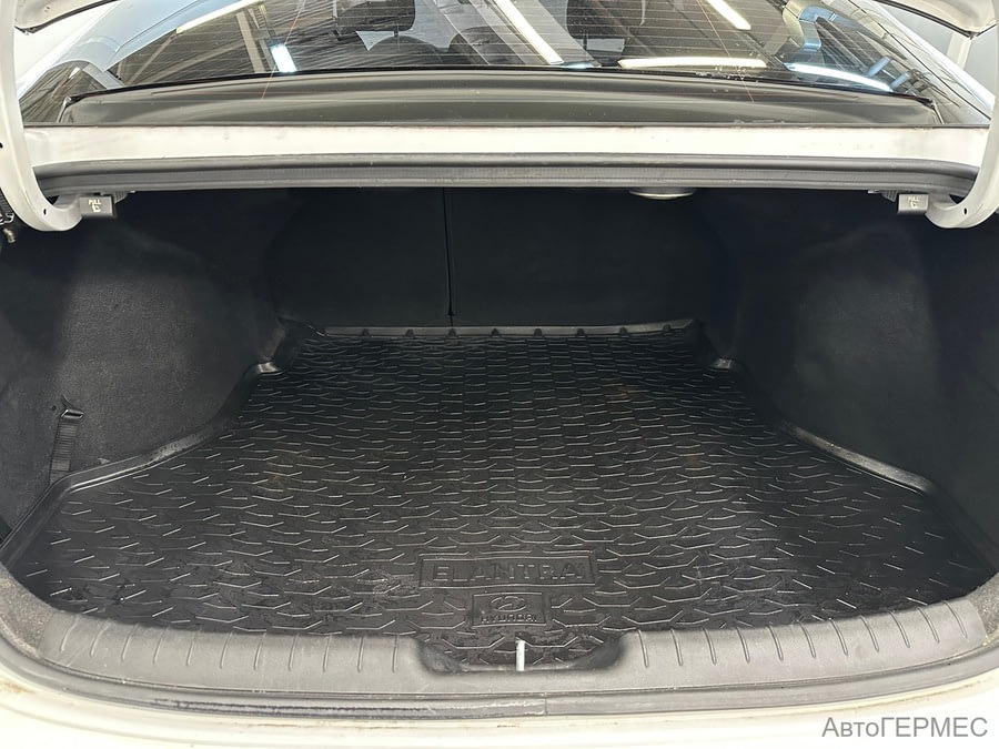 Фото HYUNDAI Elantra VII (CN7) с пробегом | №18