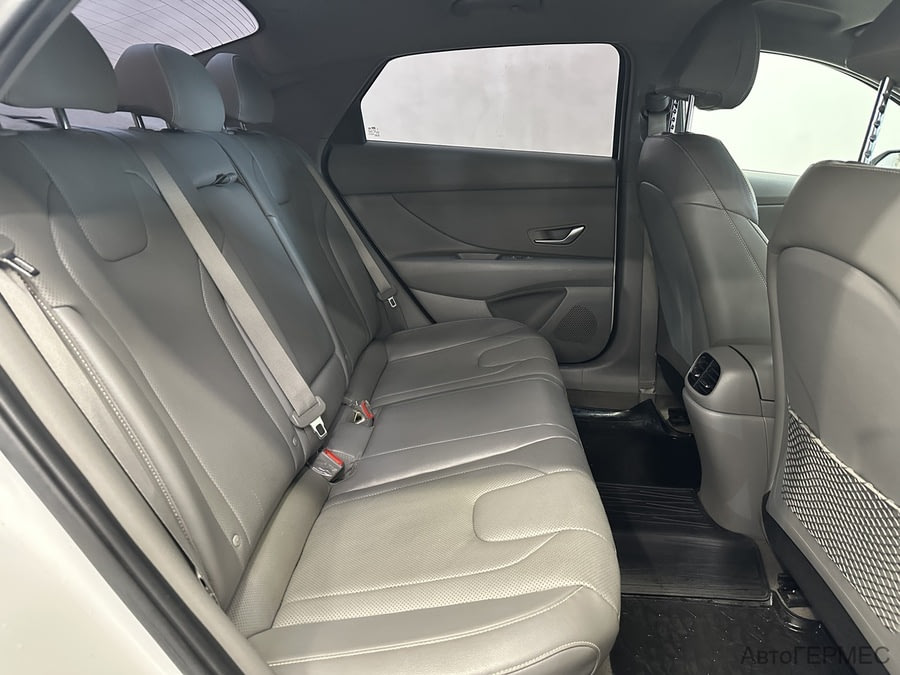 Фото HYUNDAI Elantra VII (CN7) с пробегом | №17