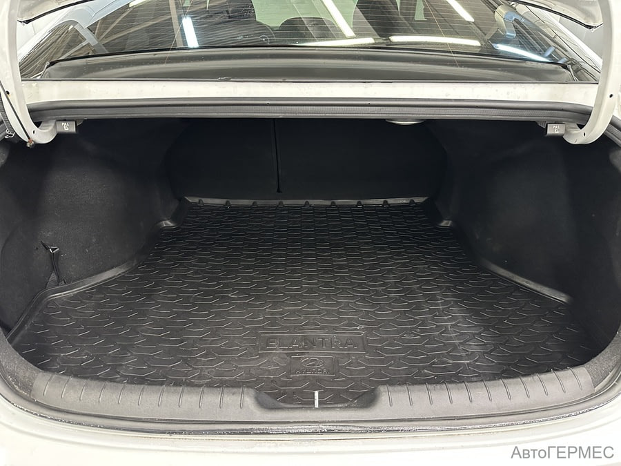 Фото HYUNDAI Elantra VII (CN7) с пробегом | №17