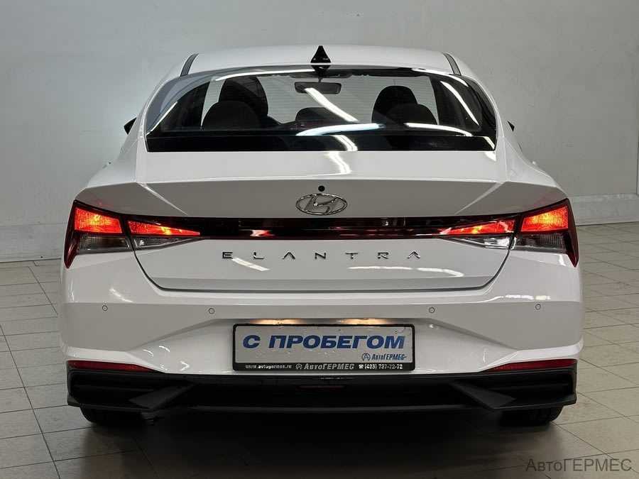 Фото HYUNDAI Elantra VII (CN7) с пробегом | №3