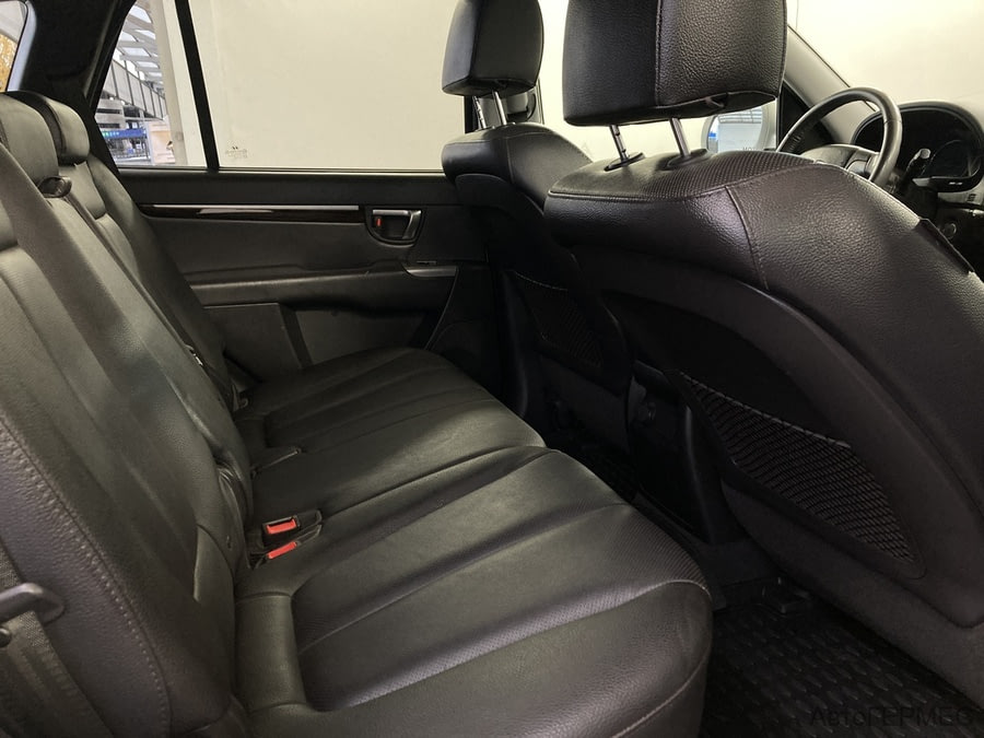 Фото HYUNDAI Santa Fe II Рестайлинг с пробегом | №13 Фото HYUNDAI Santa Fe II Рестайлинг с пробегом | №13