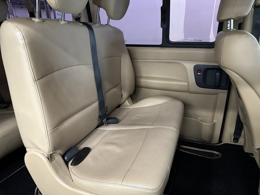 Фото HYUNDAI H-1 II Рестайлинг с пробегом | №14 Фото HYUNDAI H-1 II Рестайлинг с пробегом | №14