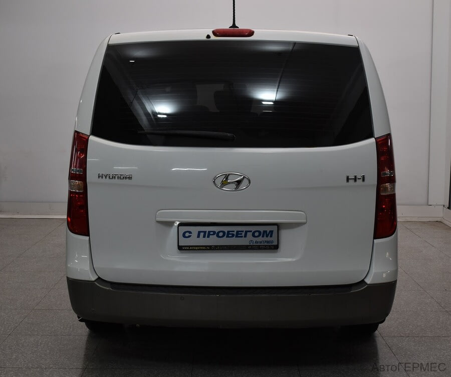 Фото HYUNDAI H-1 II Рестайлинг с пробегом | №3