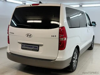 Фото HYUNDAI H-1 II Рестайлинг 2 с пробегом