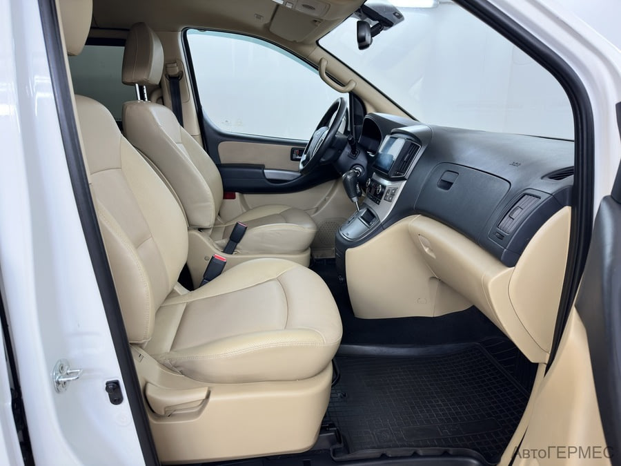 Фото HYUNDAI H-1 II Рестайлинг 2 с пробегом | №10 Фото HYUNDAI H-1 II Рестайлинг 2 с пробегом | №10