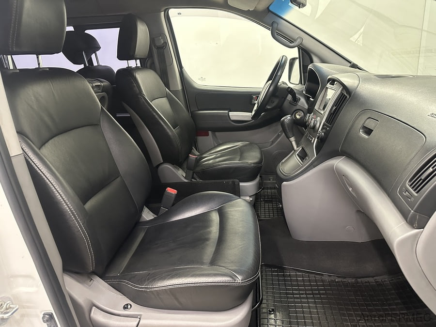 Фото HYUNDAI H-1 с пробегом | №12