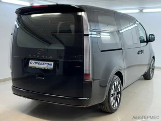 Фото HYUNDAI Staria 