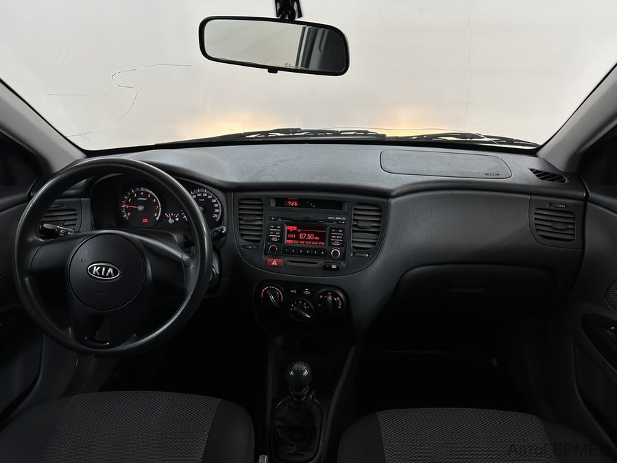 Фото Kia Rio II Рестайлинг с пробегом | №5 Фото Kia Rio II Рестайлинг с пробегом | №5