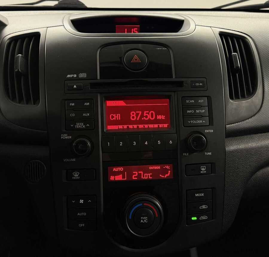 Фото Kia Cerato II с пробегом | №7 Фото Kia Cerato II с пробегом | №7