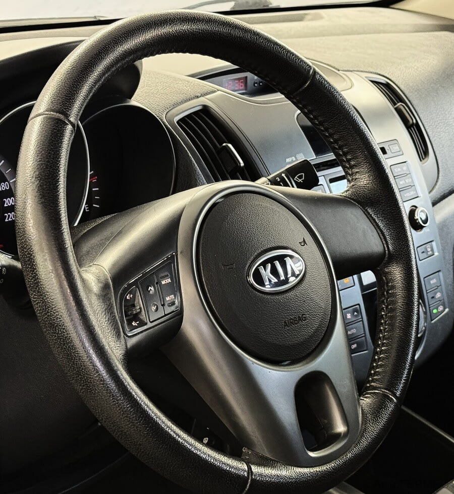 Фото Kia Cerato II с пробегом | №10