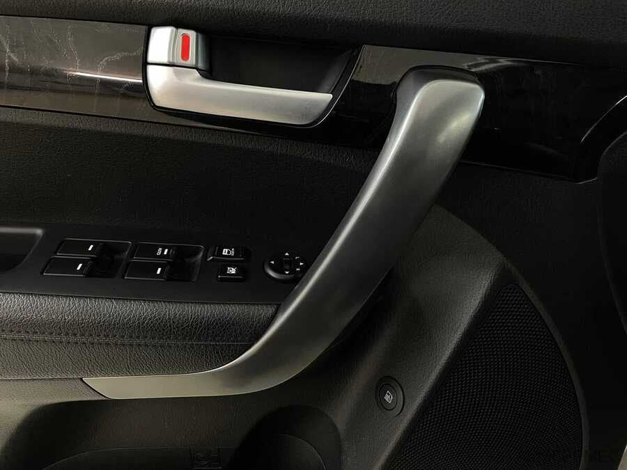 Фото Kia Sorento II Рестайлинг с пробегом | №9 Фото Kia Sorento II Рестайлинг с пробегом | №9