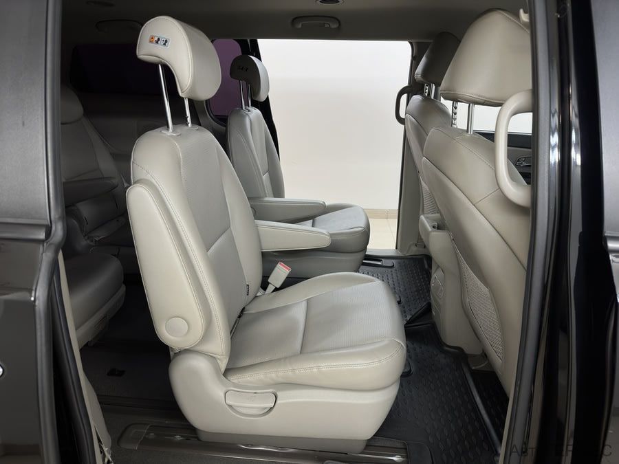 Фото Kia Carnival III с пробегом | №14