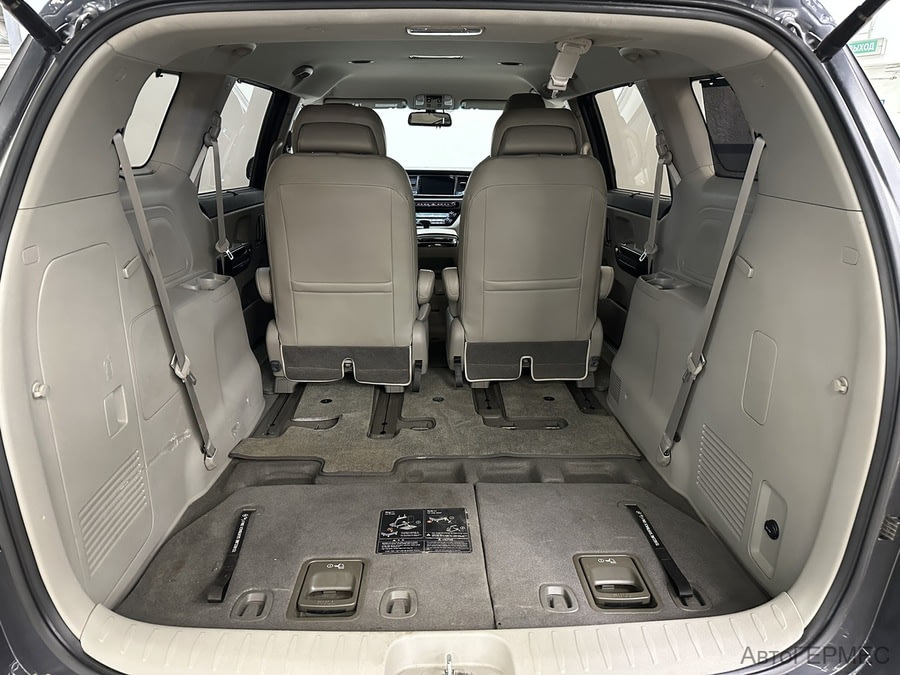 Фото Kia Carnival III с пробегом | №19