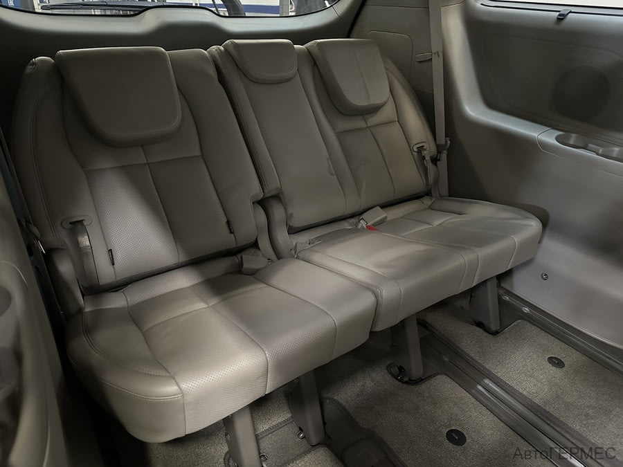 Фото Kia Carnival III с пробегом | №18