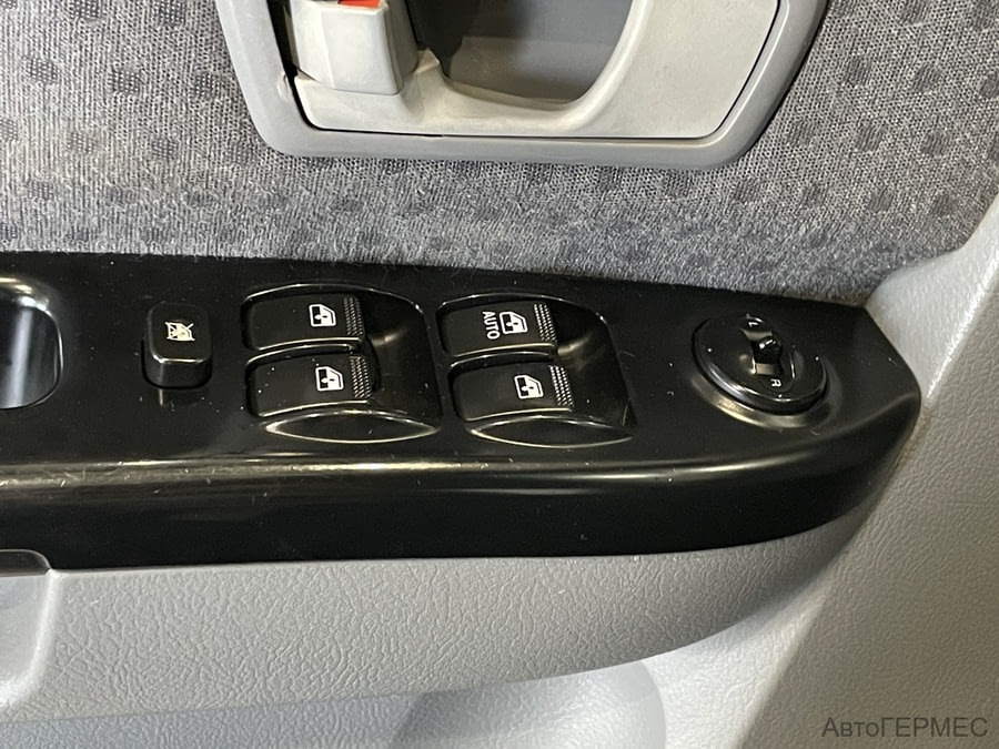 Фото Kia Carens I (RS) Рестайлинг с пробегом | №8