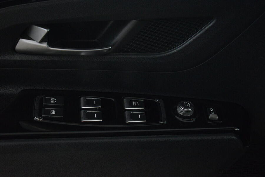 Фото SsangYong Korando IV с пробегом | №9