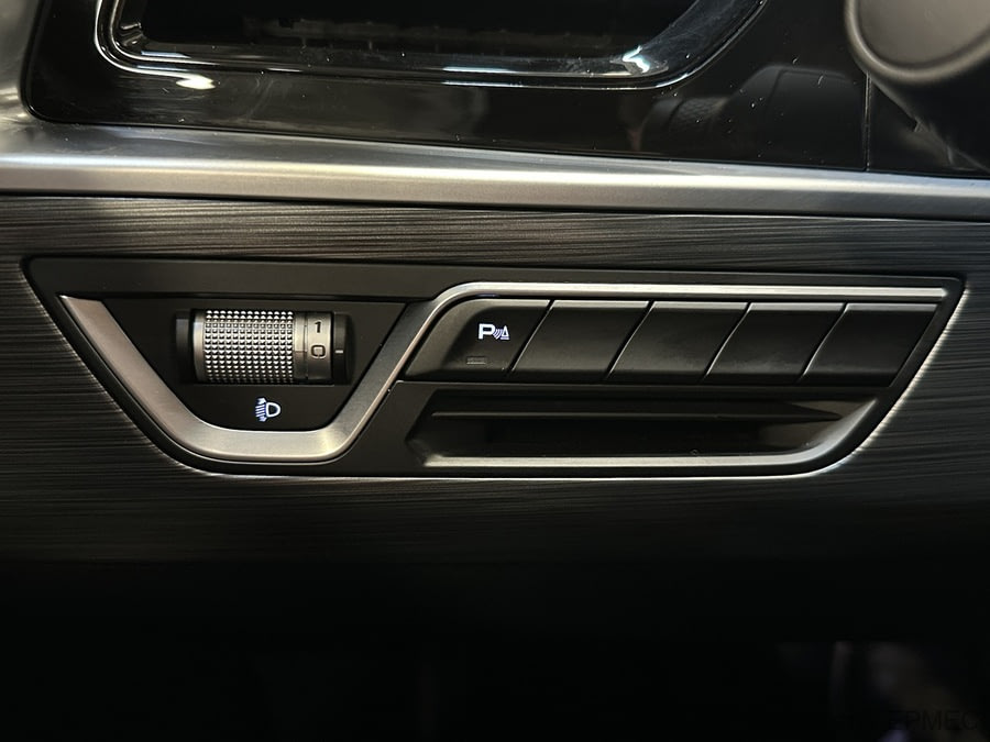 Фото GEELY Tugella I Рестайлинг с пробегом | №11 Фото GEELY Tugella I Рестайлинг с пробегом | №11