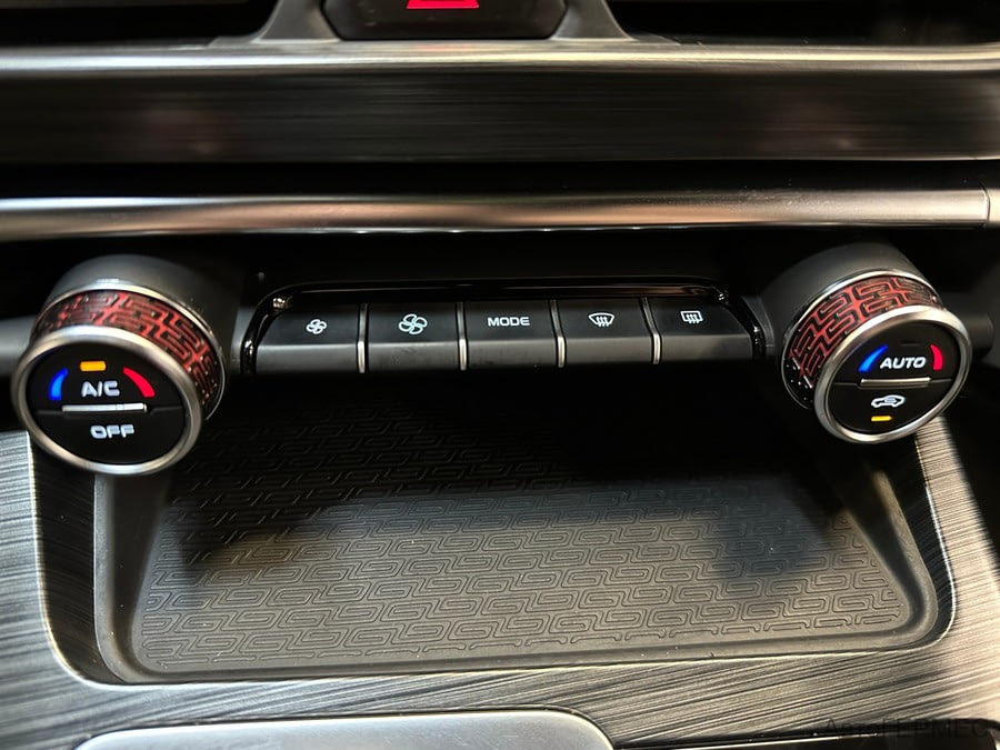 Фото GEELY Tugella I Рестайлинг с пробегом | №7 Фото GEELY Tugella I Рестайлинг с пробегом | №7