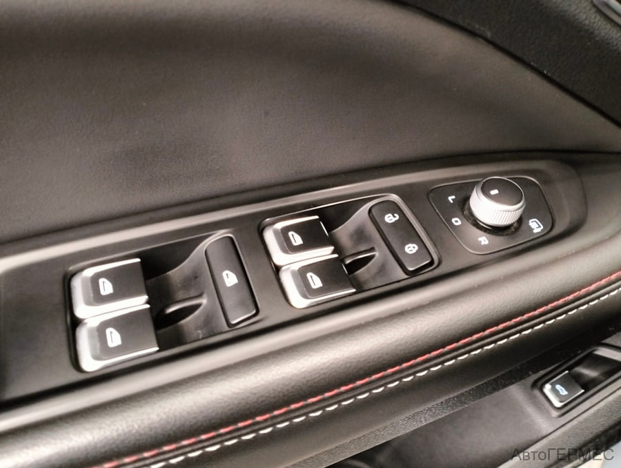 Фото GEELY Tugella I Рестайлинг с пробегом | №13 Фото GEELY Tugella I Рестайлинг с пробегом | №13