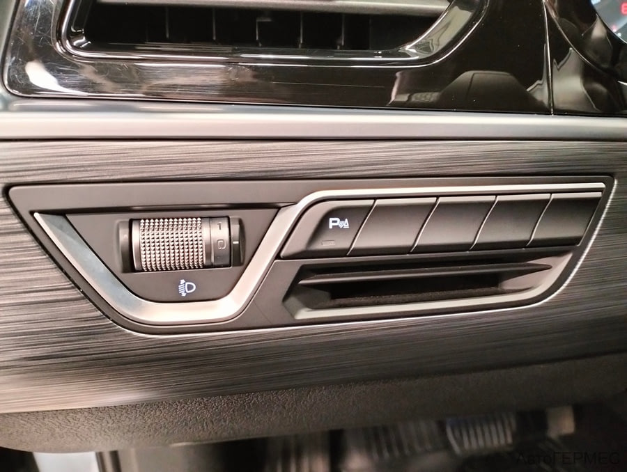 Фото GEELY Tugella I Рестайлинг с пробегом | №11 Фото GEELY Tugella I Рестайлинг с пробегом | №11