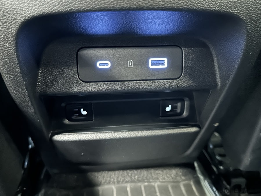 Фото GEELY Tugella I Рестайлинг с пробегом | №13 Фото GEELY Tugella I Рестайлинг с пробегом | №13