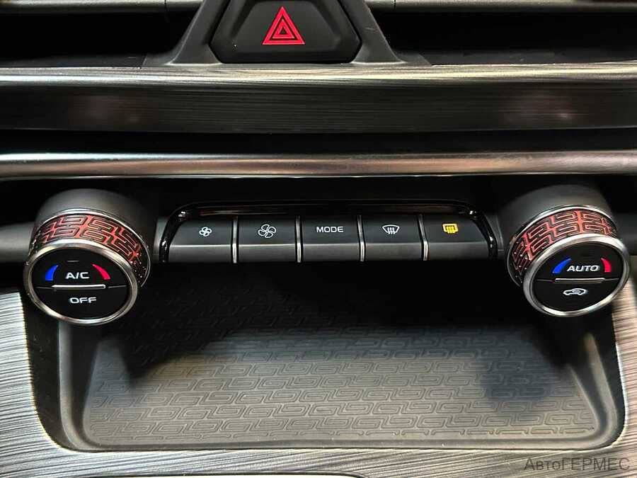 Фото GEELY Tugella I Рестайлинг с пробегом | №7