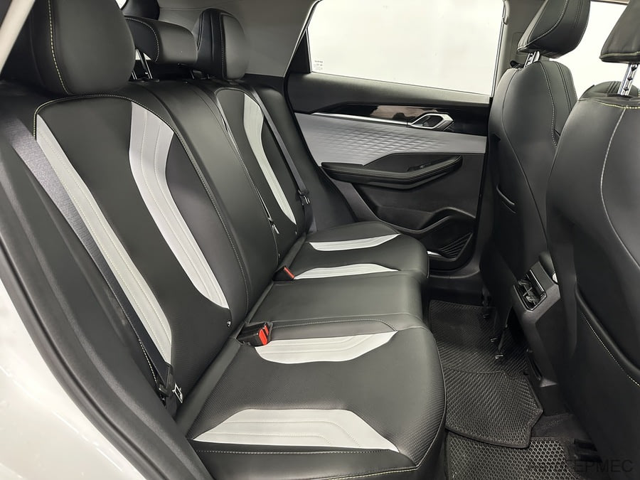 Фото GEELY Coolray I Рестайлинг с пробегом | №13 Фото GEELY Coolray I Рестайлинг с пробегом | №13