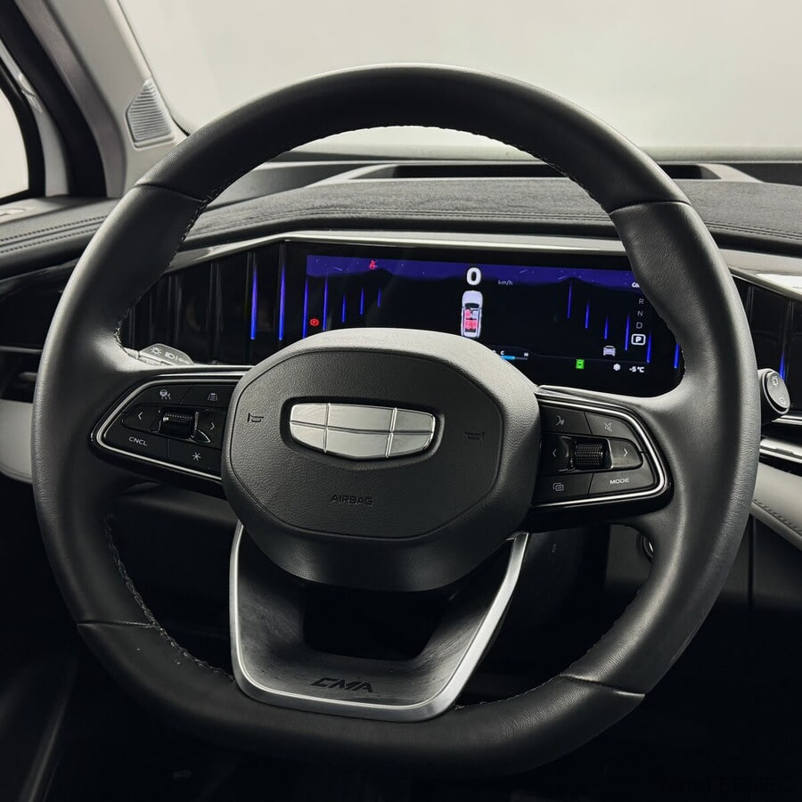 Фото GEELY Atlas II с пробегом | №9 Фото GEELY Atlas II с пробегом | №9