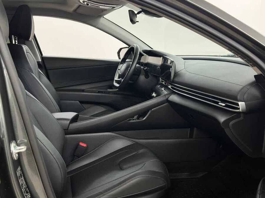 Фото HYUNDAI Elantra VII (CN7) рестйлинг с пробегом | №13 Фото HYUNDAI Elantra VII (CN7) рестйлинг с пробегом | №13