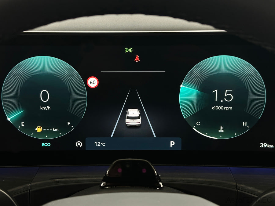 Фото HYUNDAI Santa Fe V с пробегом | №6 Фото HYUNDAI Santa Fe V с пробегом | №6