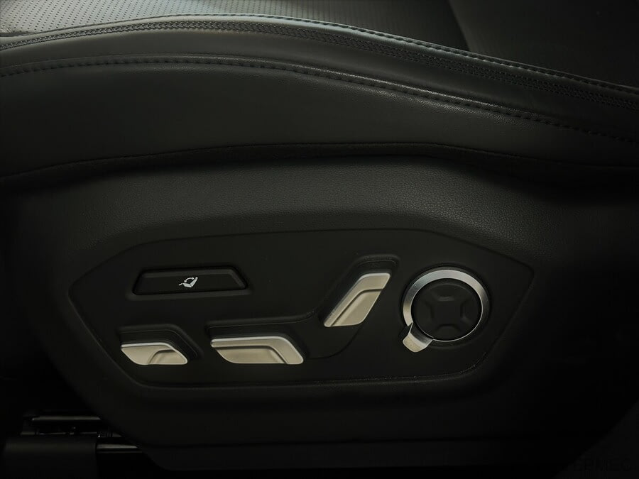 Фото HYUNDAI Santa Fe V с пробегом | №11 Фото HYUNDAI Santa Fe V с пробегом | №11