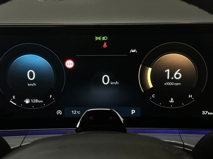 Фото HYUNDAI Santa Fe V с пробегом | №6