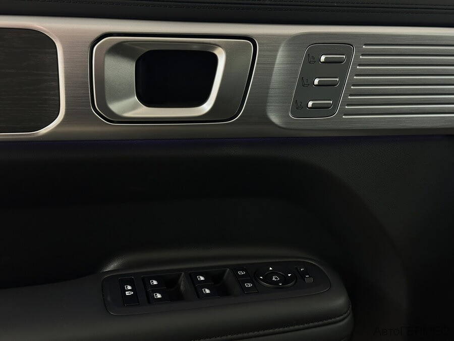 Фото HYUNDAI Santa Fe V с пробегом | №11 Фото HYUNDAI Santa Fe V с пробегом | №11