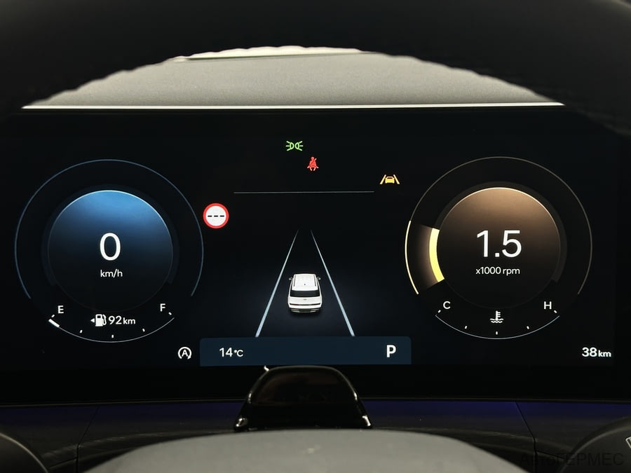 Фото HYUNDAI Santa Fe V с пробегом | №6 Фото HYUNDAI Santa Fe V с пробегом | №6