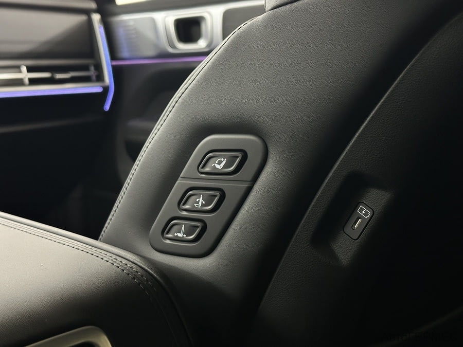 Фото HYUNDAI Santa Fe V с пробегом | №13