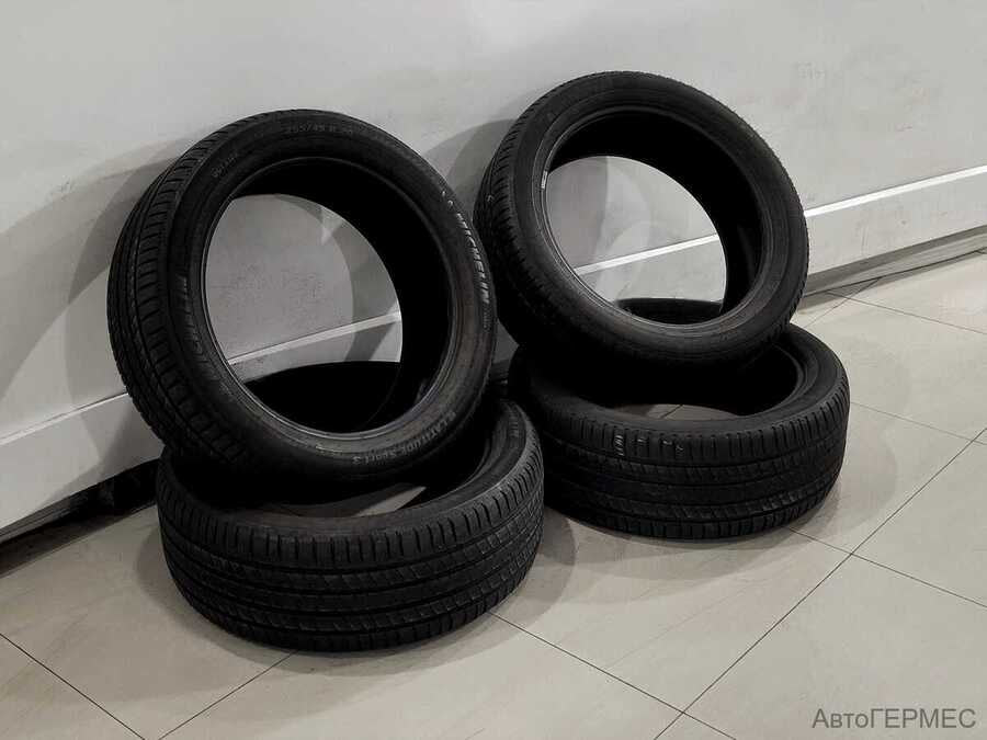 Фото Hongqi HS 5 I с пробегом | №17 Фото Hongqi HS 5 I с пробегом | №17