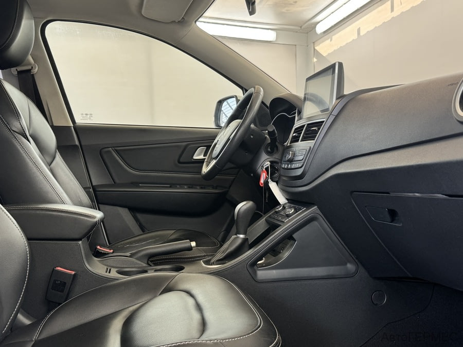 Фото FAW Besturn X40 с пробегом | №13