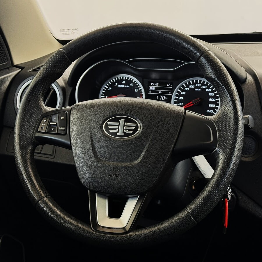 Фото FAW Besturn X40 с пробегом | №9