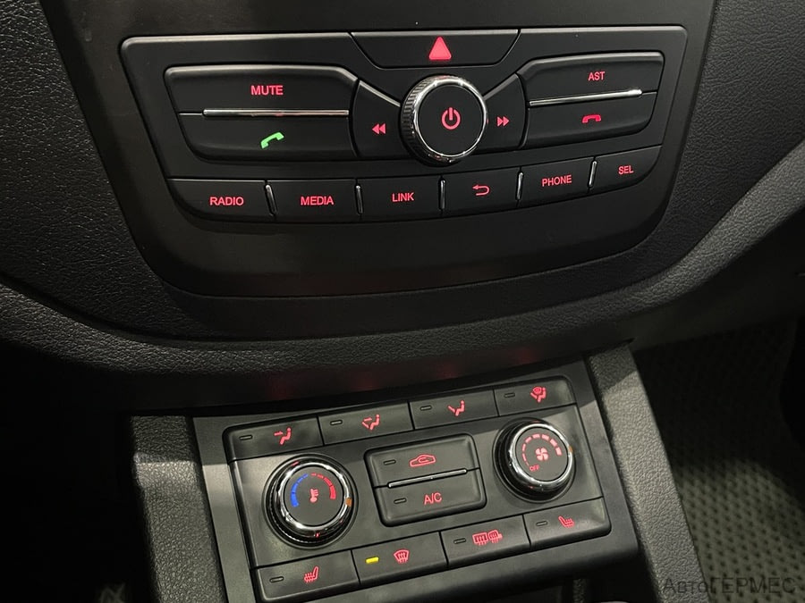 Фото FAW Besturn X40 I с пробегом | №7