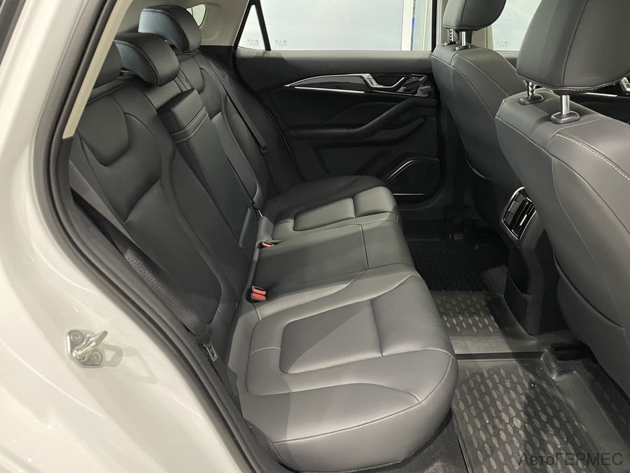 Фото FAW Bestune B70 I Рестайлинг с пробегом | №17