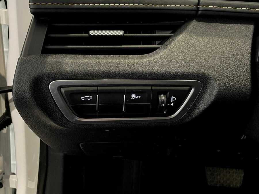 Фото FAW Bestune B70 I Рестайлинг с пробегом | №12