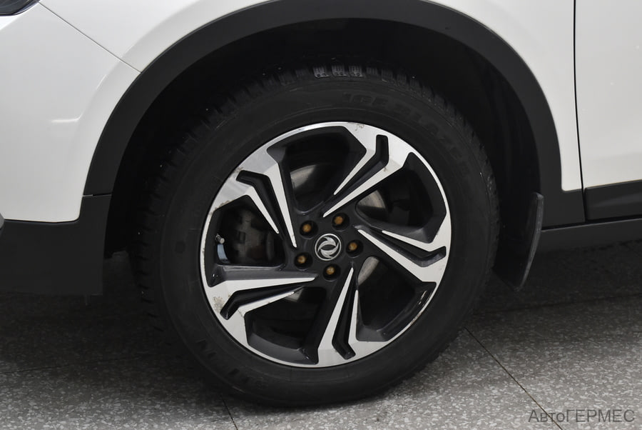 Фото DONGFENG Ax7 I с пробегом | №18