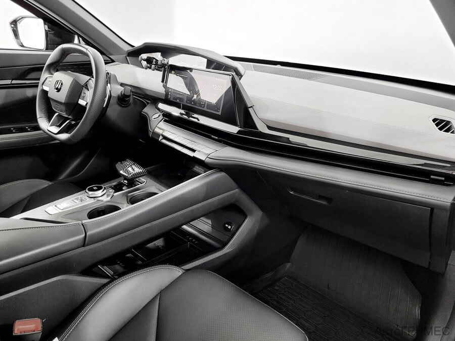 Фото CHANGAN UNI-V I с пробегом | №11 Фото CHANGAN UNI-V I с пробегом | №11