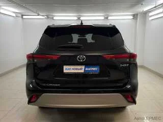 Фото TOYOTA Highlander IV (U70) с пробегом