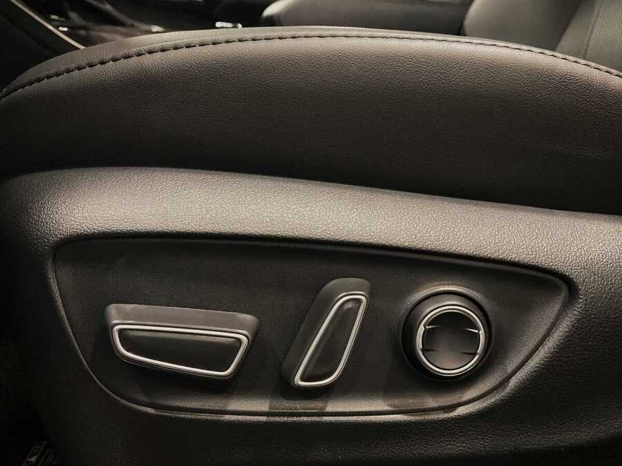 Фото TOYOTA Highlander IV (U70) с пробегом | №13