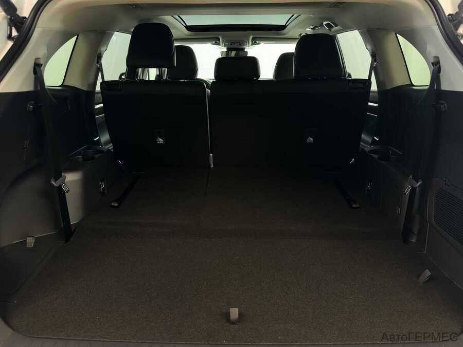 Фото TOYOTA Highlander IV (U70) с пробегом | №16