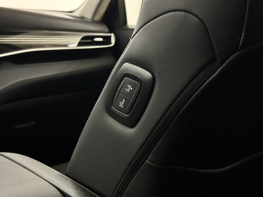 Фото TOYOTA Highlander IV (U70) с пробегом | №11